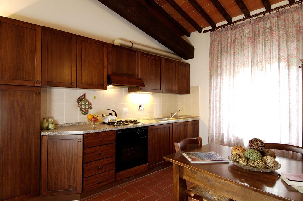 Agriturismo Castello Di Querceto Lucolena in Chianti Стая снимка
